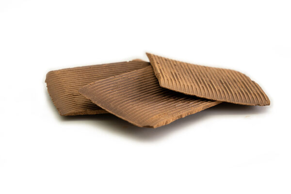 Lignin flake