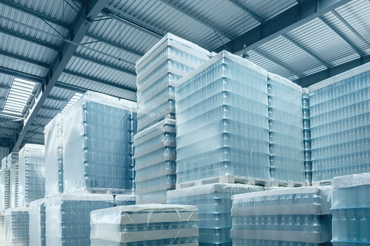 Pallet with shrink hood